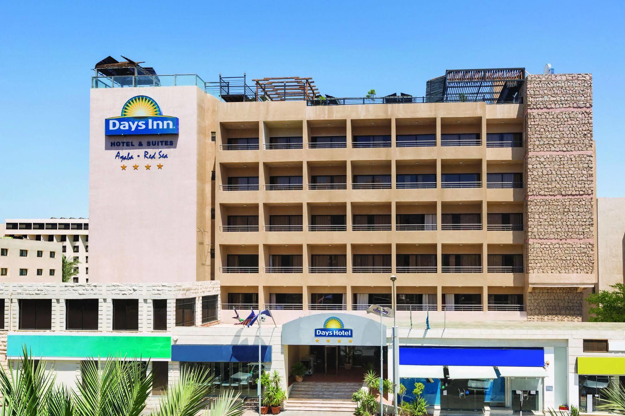 Day Inn Hotel & Suites, Akaba Exterior foto